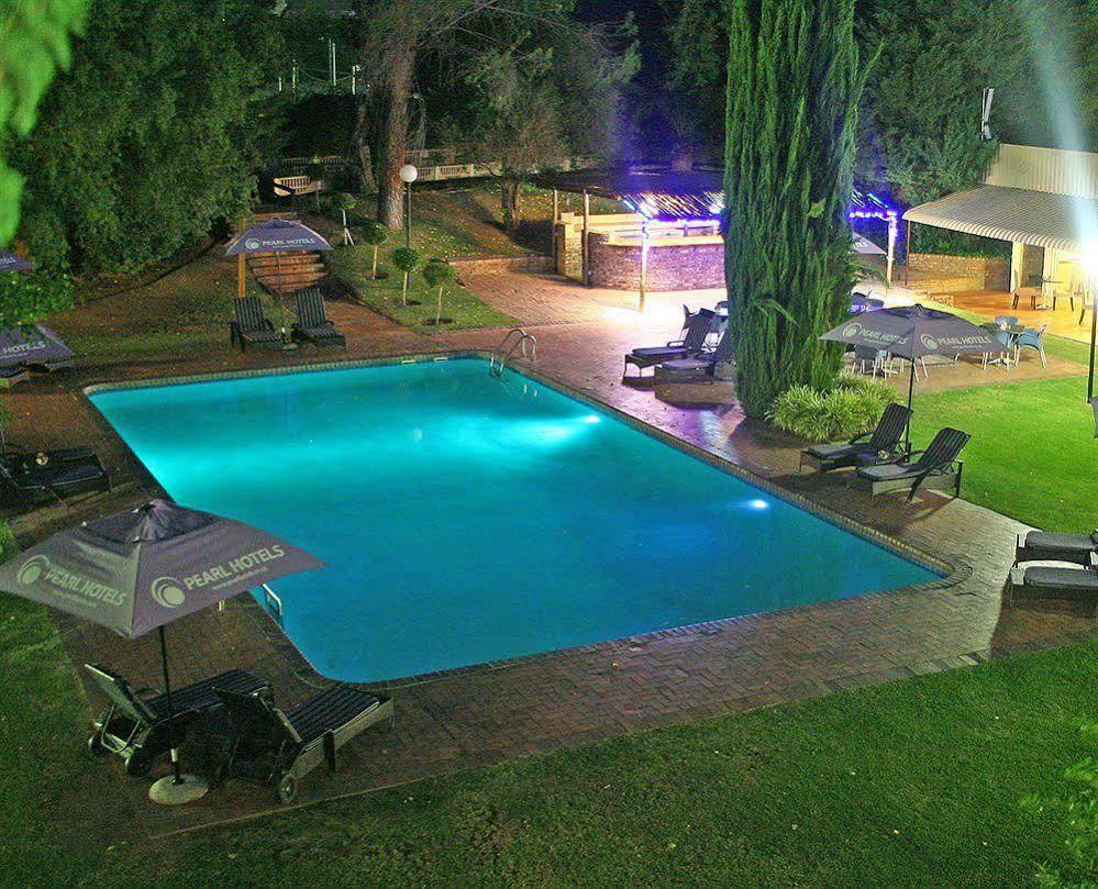 Oudtshoorn Inn Hotel Buitenkant foto