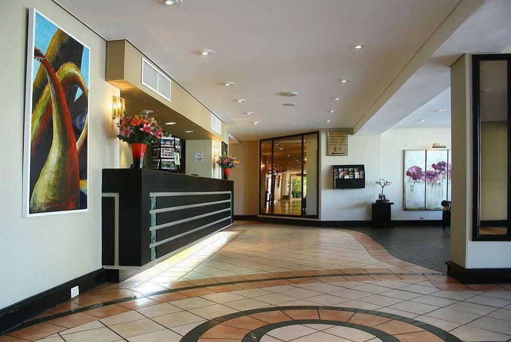 Oudtshoorn Inn Hotel Buitenkant foto